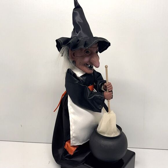 Unbranded Other - Vtg Animated Witch Stirring Cauldron Pot Halloween Decoration Figure - Untested